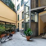 アパート Charming Brera - Two Bathrooms ミラノ