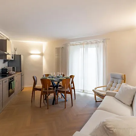 דירה Charming Brera - Two Bathrooms מילאנו